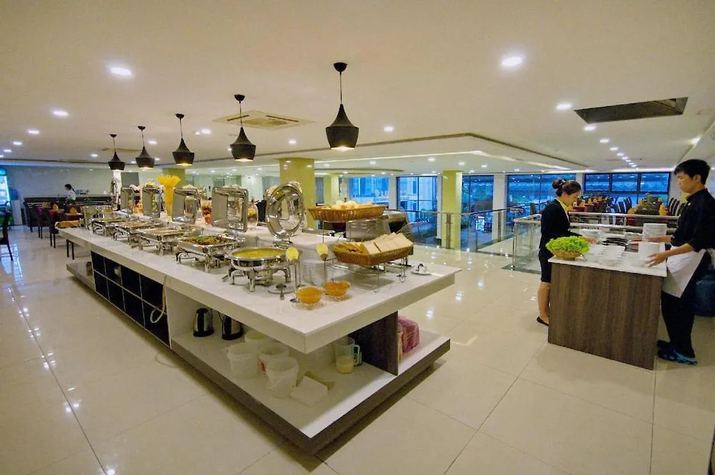Aries Hotel Nt By Bay Luxury ニャチャン